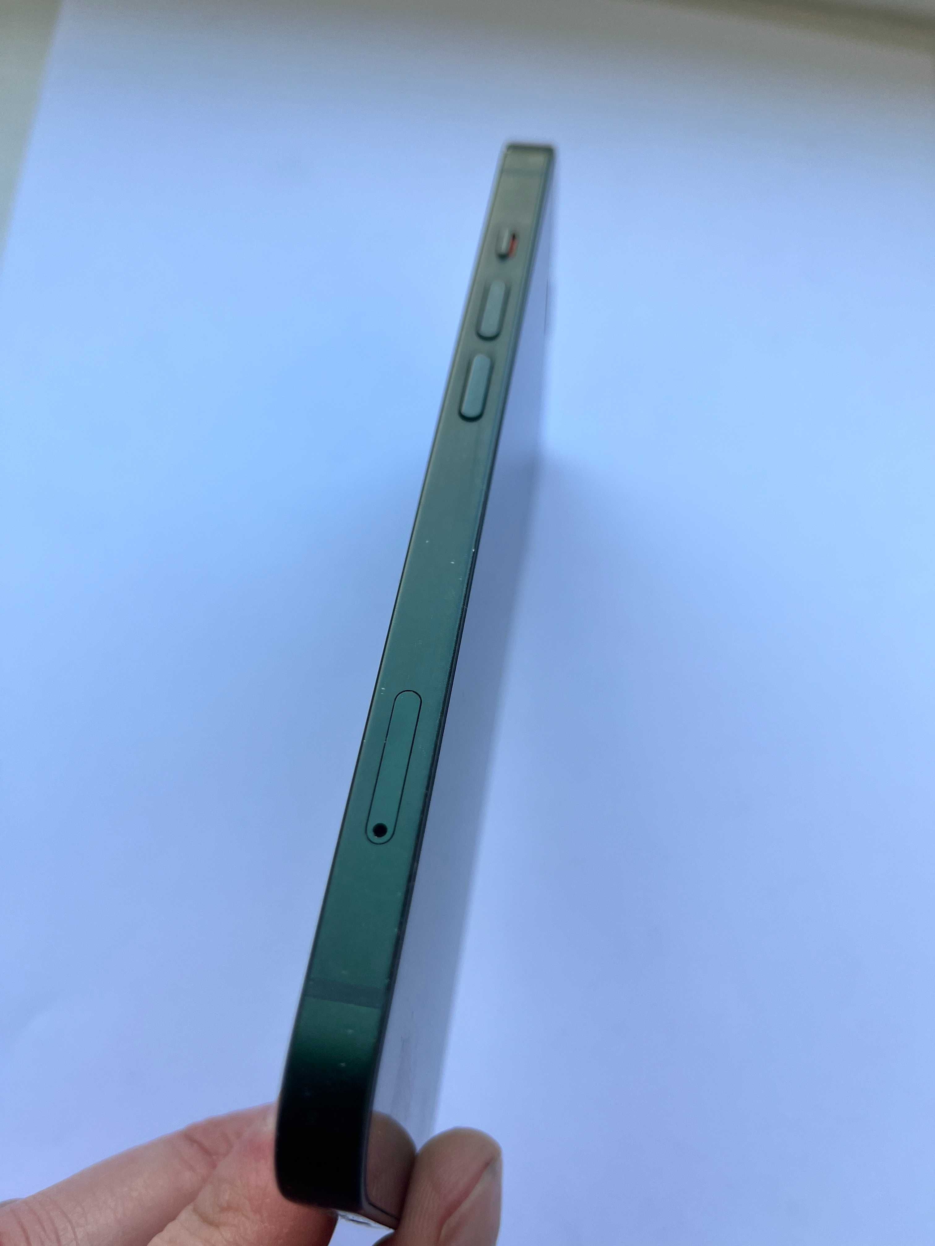 iPhone 13 Green- 128 GB. Батарея 83%. Neverlock