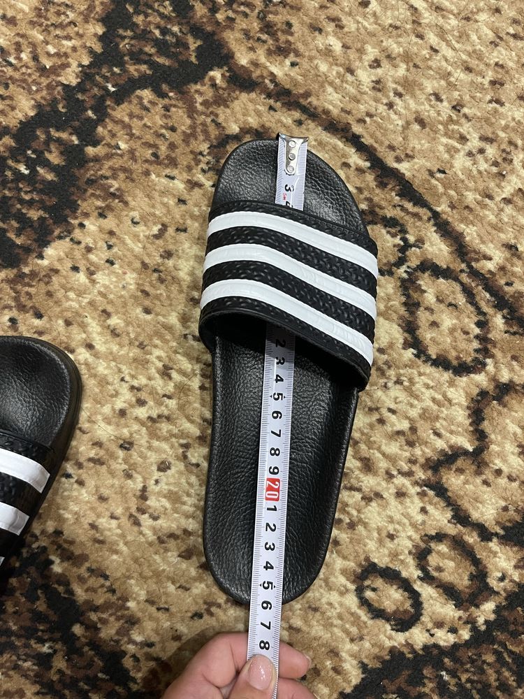 Шльопанці філа adidas