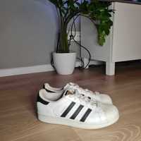 Białe damskie buty Adidas Superstar, rozmiar 38 i 2/3