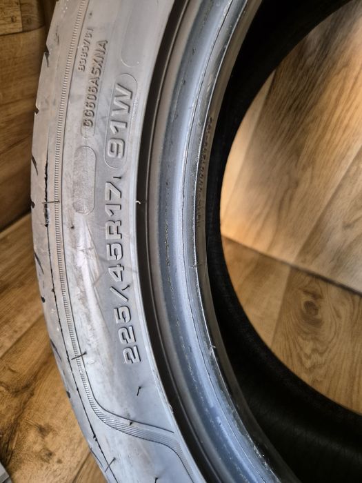 225/45/17 Good Year para Lato 7,5mm rok2023