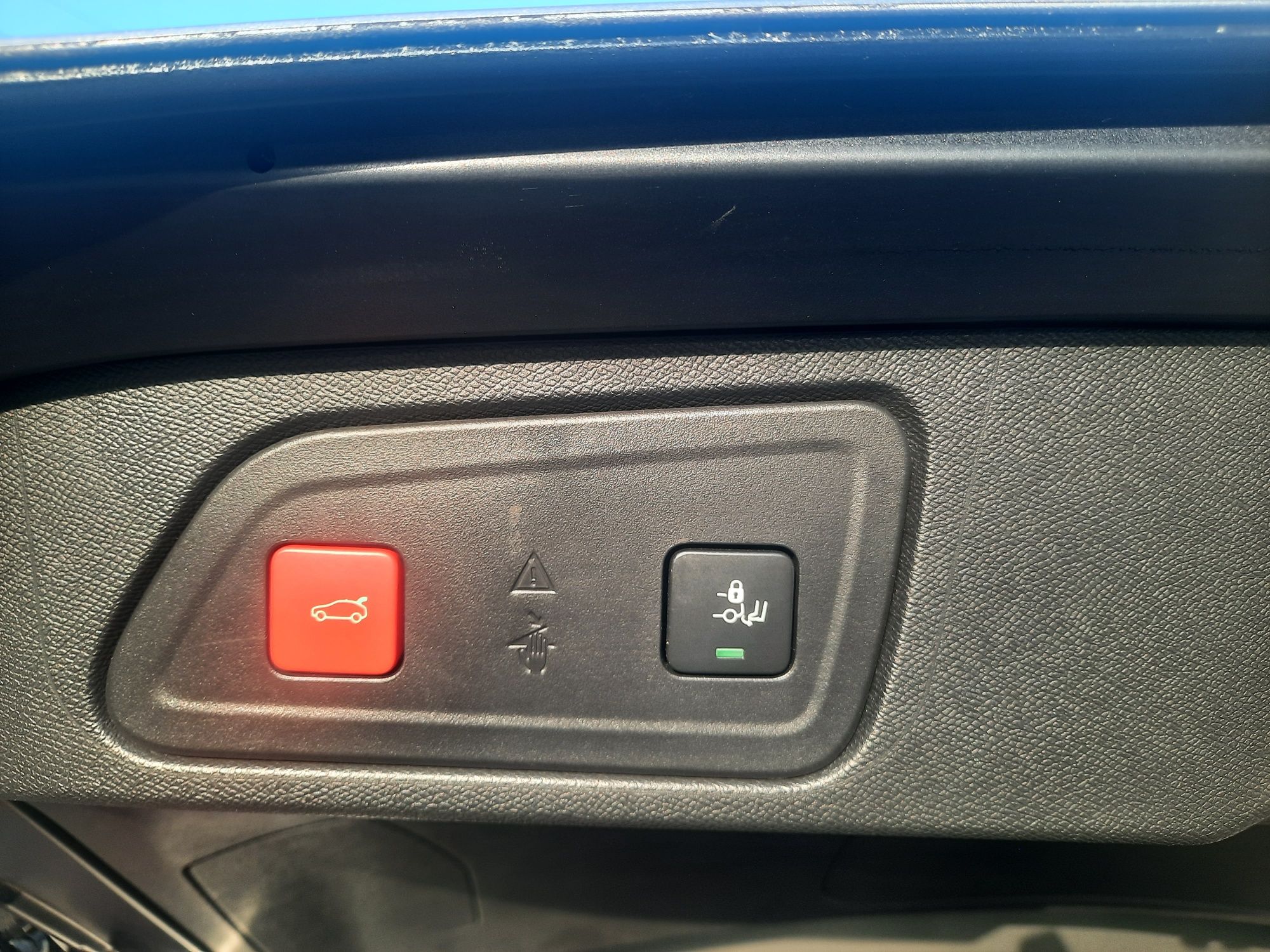 Oportunidade C5 Aircross 1.5Bluehdi Shine (+ equipada) Histórico Marca