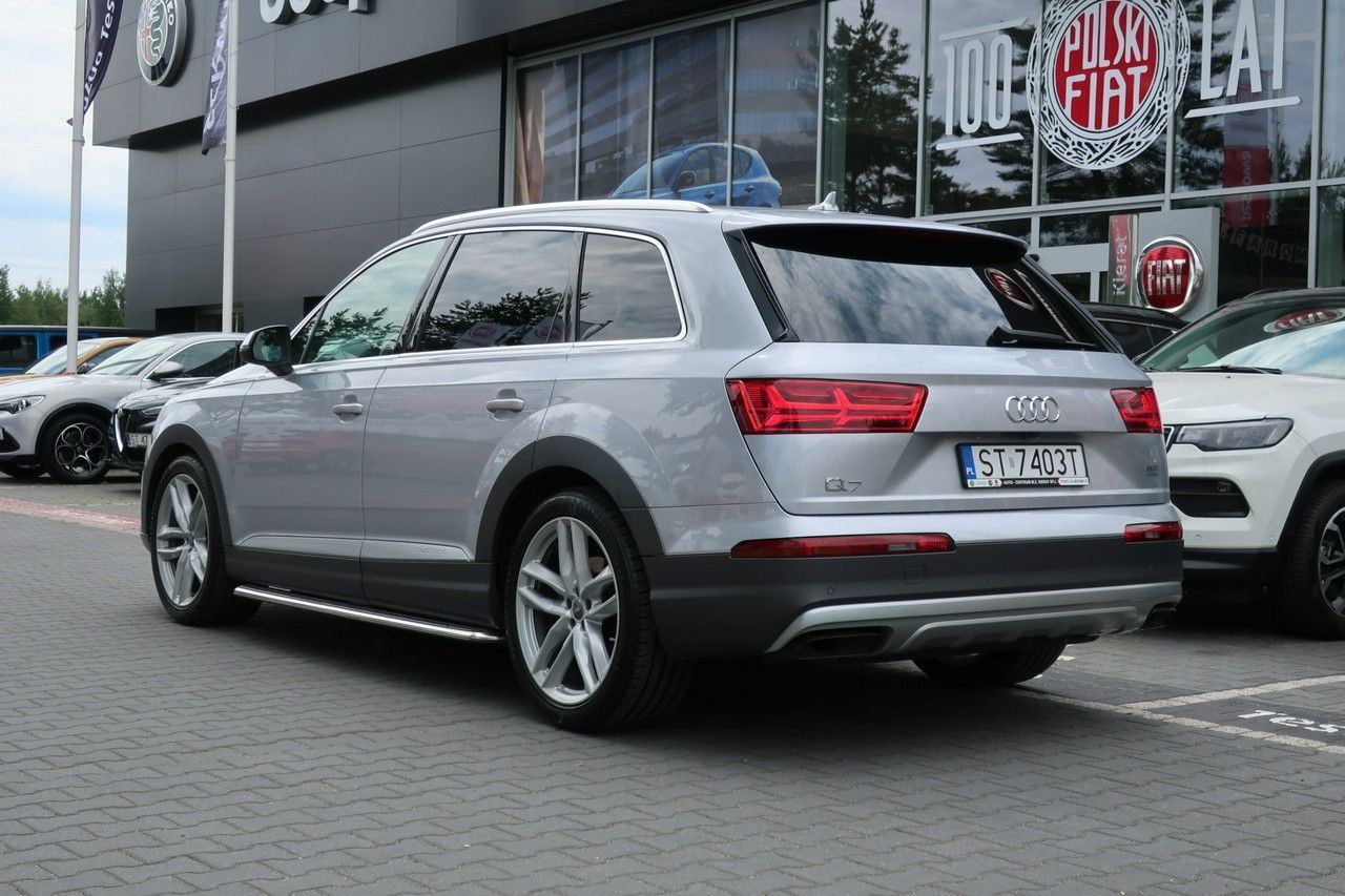 Audi Q7 2 kpl opon, krajowy, faktura VAT 23%
