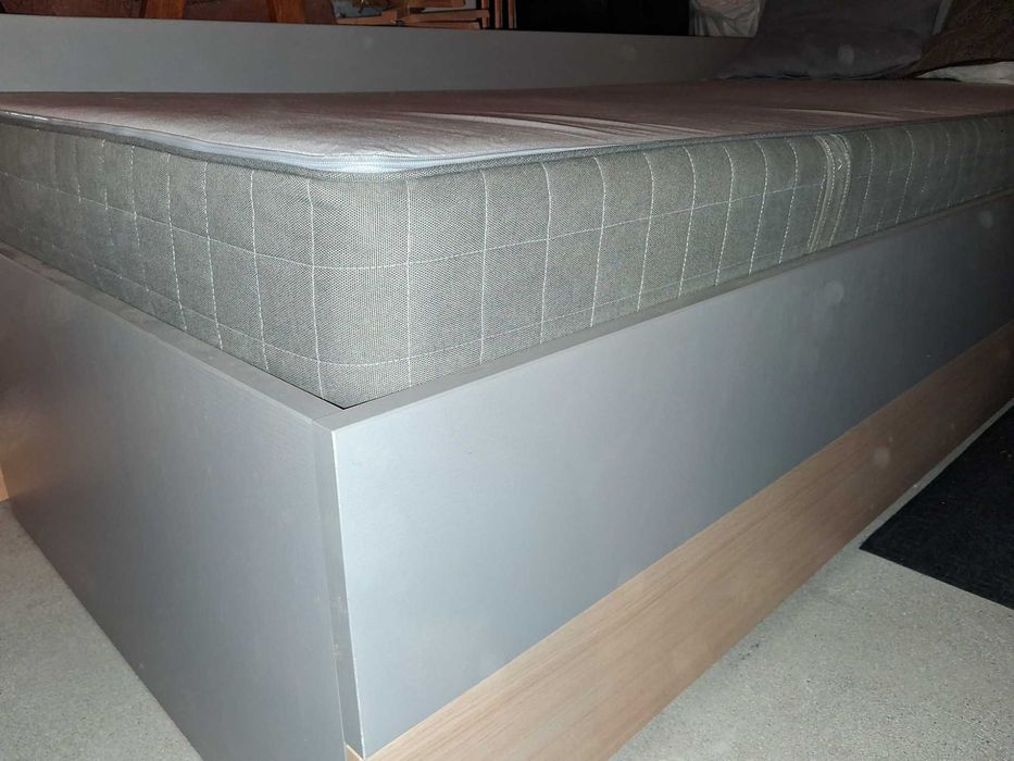 Łóżko VOX 4 YOU  podwójne, wysuwane, bardzo dobry stan (bez materaca)