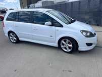 Opel Zafira 2.0 turbo 200KM, OPC, 7 osób.