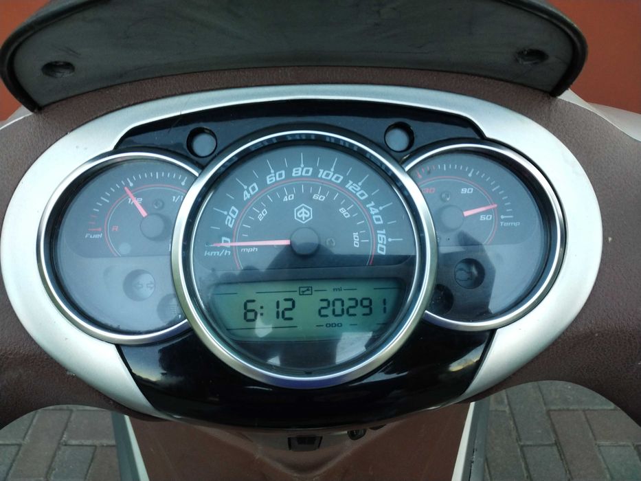 Скутер Piaggio Beverly 350 Sport Touring 2012 мощный  33л.с. инжектор
