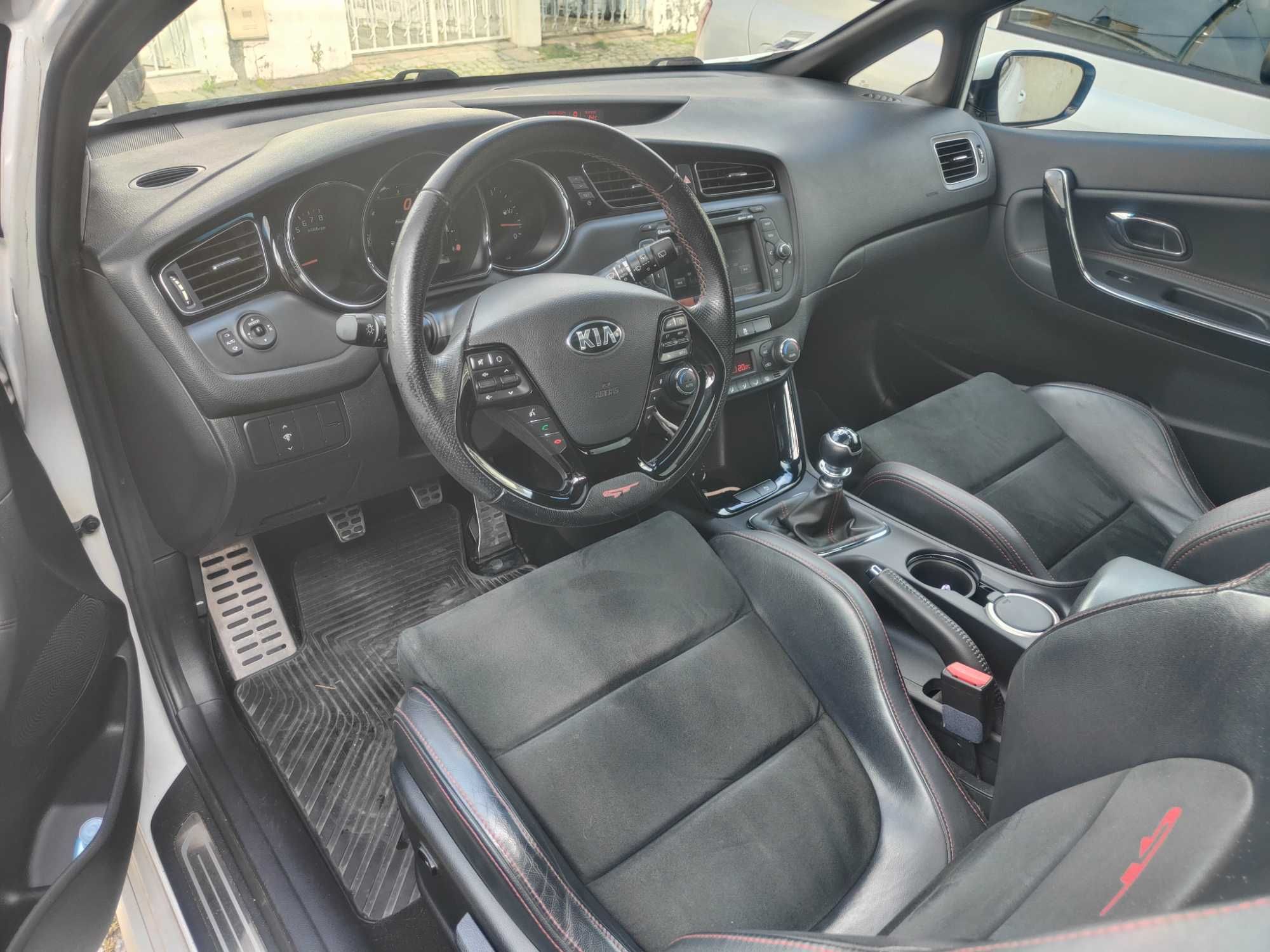 Kia Ceed GT 1.6 204cv