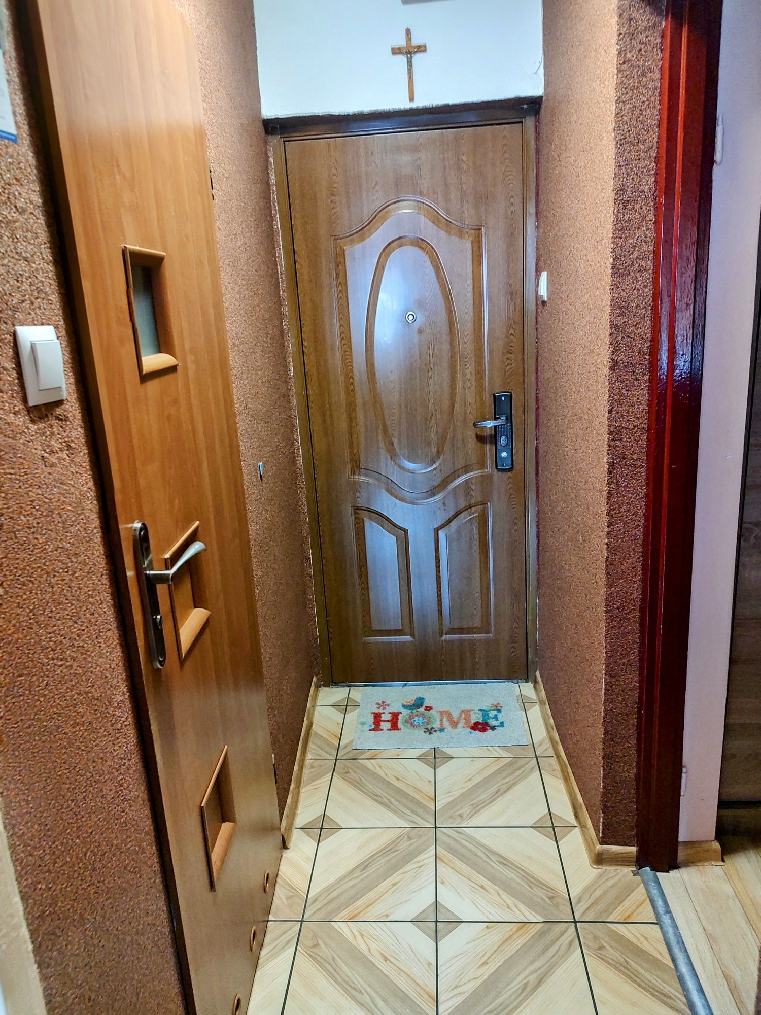 Sprzedam mieszkanie Koscieszki gm. Jeziora Wielkie