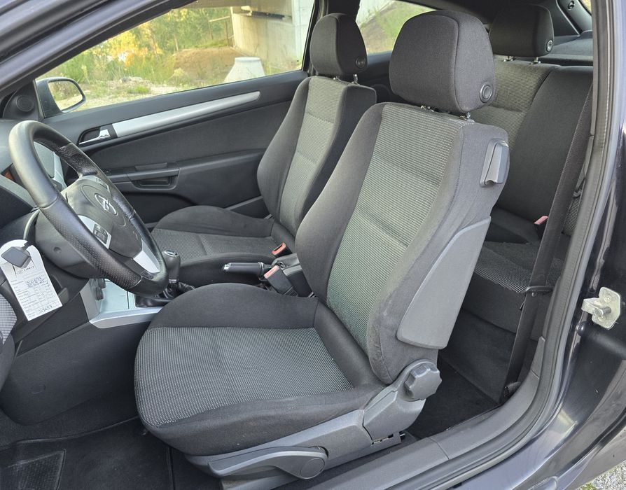 Opel Astra GTC 1.7 CDTI 125cv Nacional