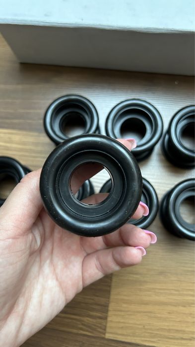 Tuleja wentylacyjna do drzwi czarna 10 sztuk