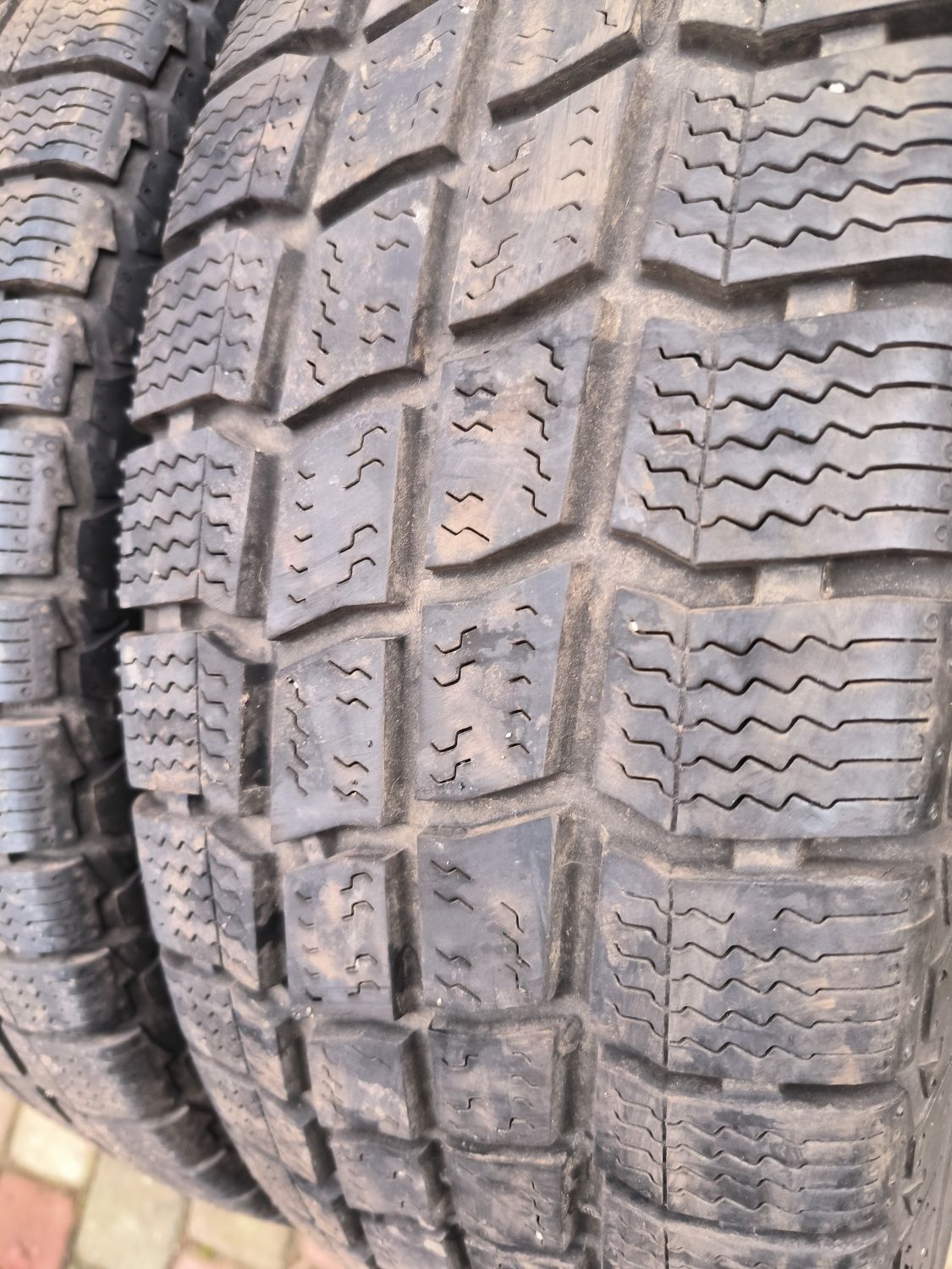 Opony zimowe 16C Vredestein Winter Comtrac2 - 225/75 16C