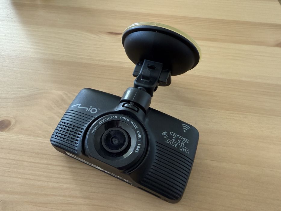 Wideorejestrator Mio MiVue 798d / kamera samodowa / rejestrator jazdy