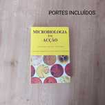 Microbiologia em ação, de John Heritage