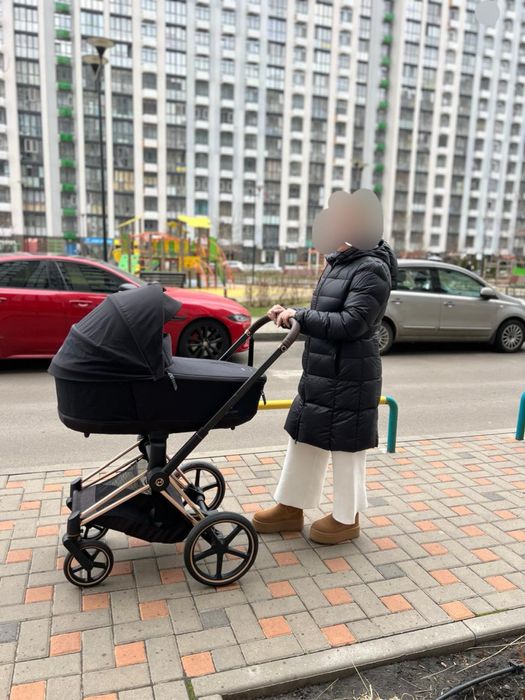 Cybex Priam Rose Gold (Black)