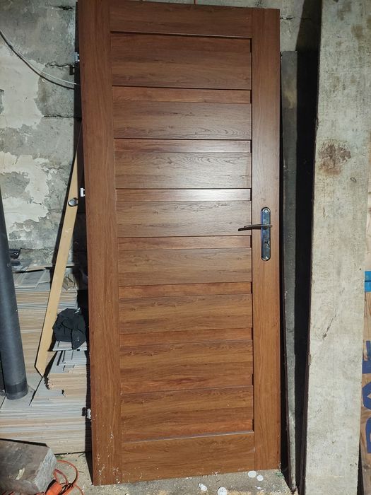Drzwi 80 lewe z ościeżnicą