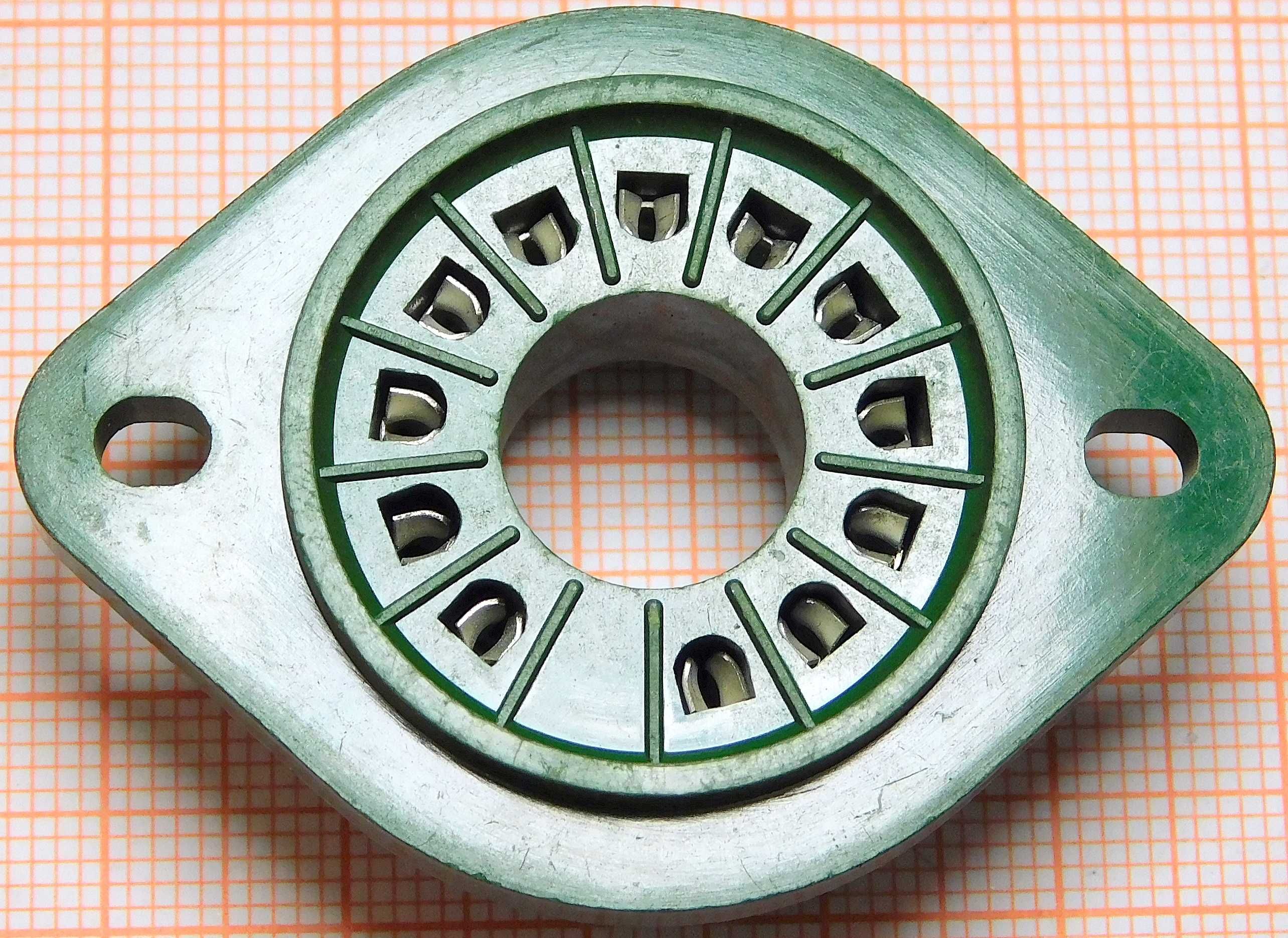 Podstawka lampy elektronowej 12-PIN lamp 9MN8, 6MN8 itp. [065]cena 2sz