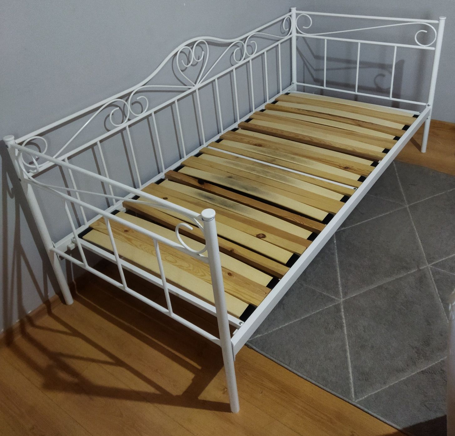Łóżko metalowe białe 90x200