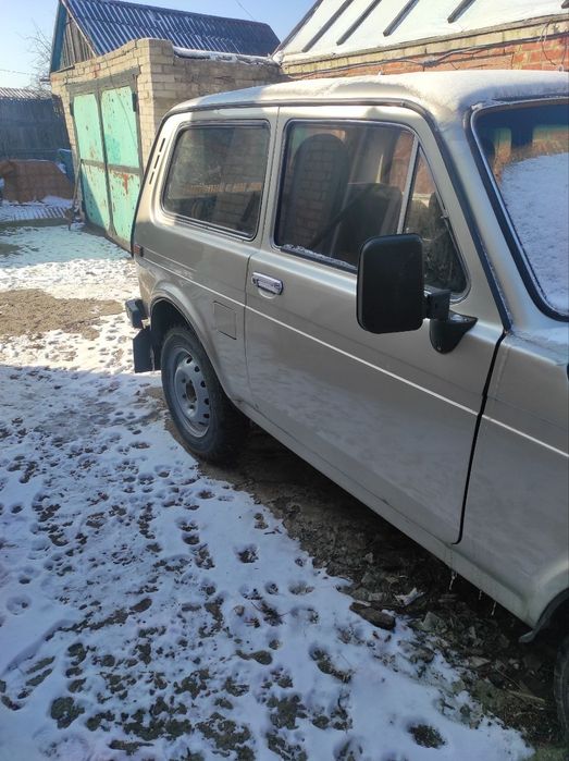 Продам Ниву 2121