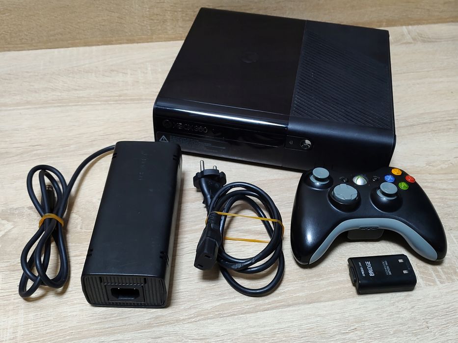 Konsola xbox 360 e 500gb czarny