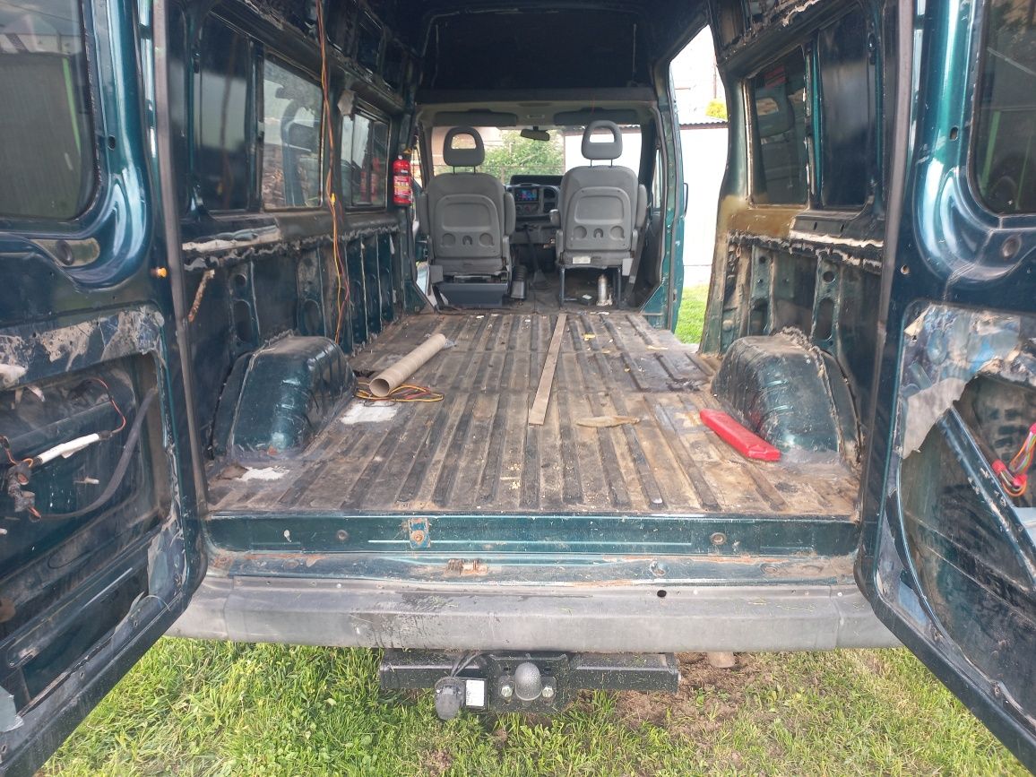 Sprzedam Ford Transit mk6 2.4 tdci LUB NA CZESCI