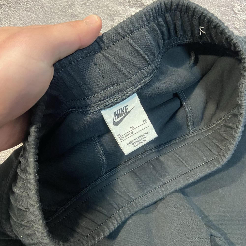 Штани Nike Tech Fleece