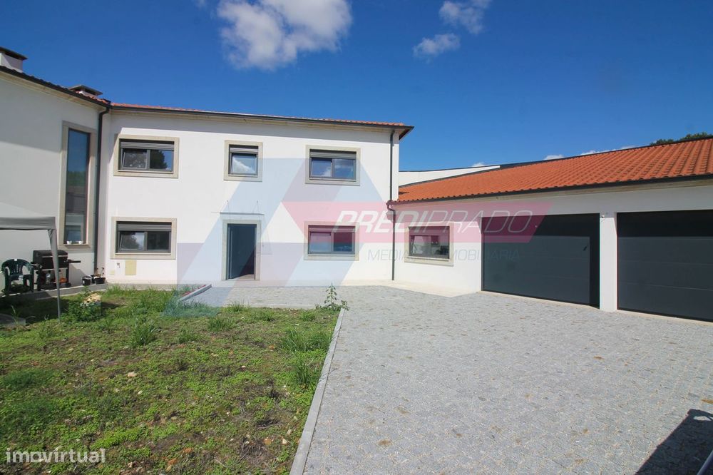 Moradia T3 para Arrendamento na Vila de Prado!