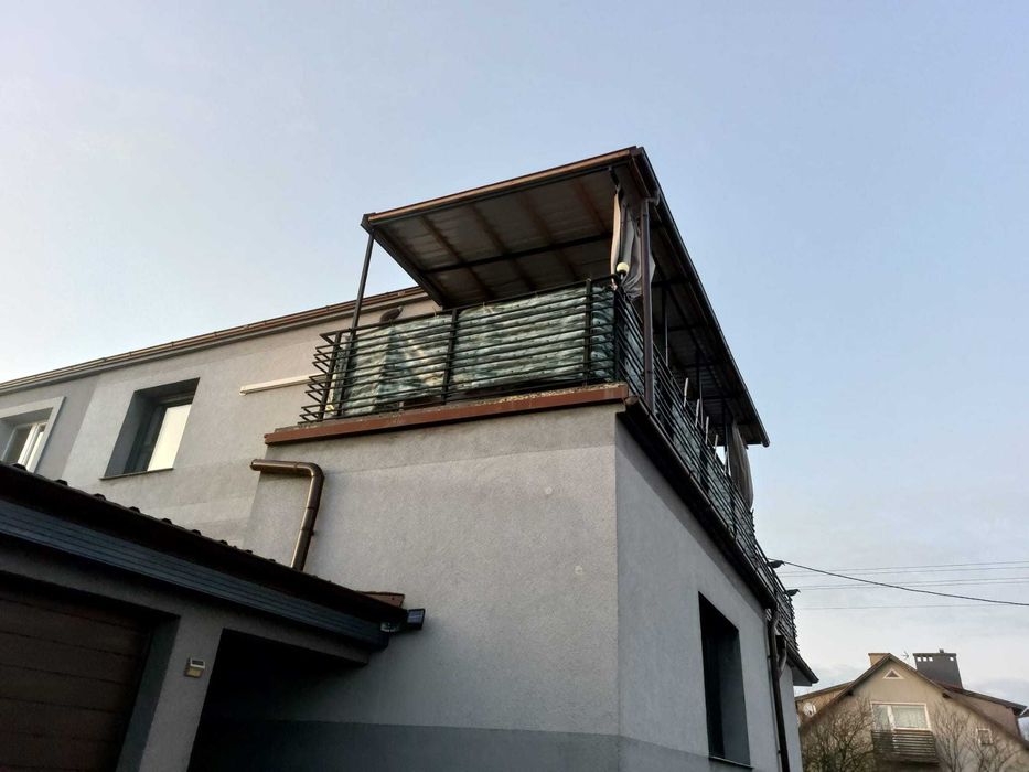 Osłona   na balkon ,taras  ,zmywalna   .