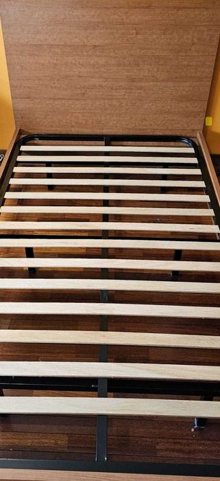 Cama e colchão solteiro 110X200