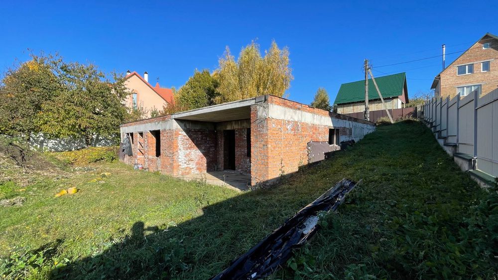 Продається VIP ділянка,м-н Обрій з фундаментом під сучасний котедж. HH