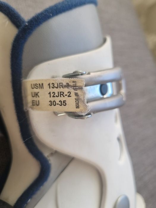 Ковзани дитячі пластикові з регульованим розміром від 30 до 35 р