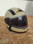 Capacete vintage de criança de brincar