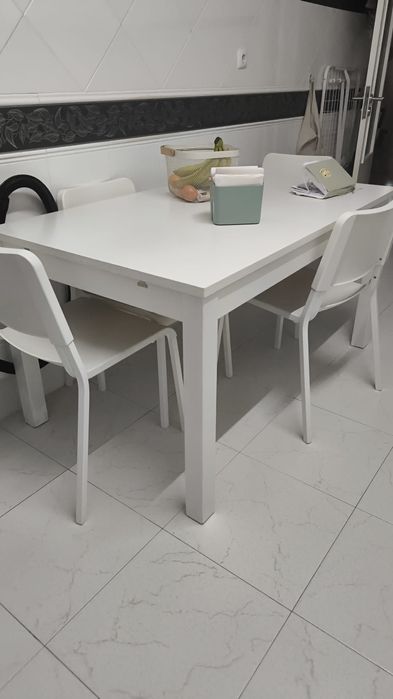 mesa de cozinha e outras