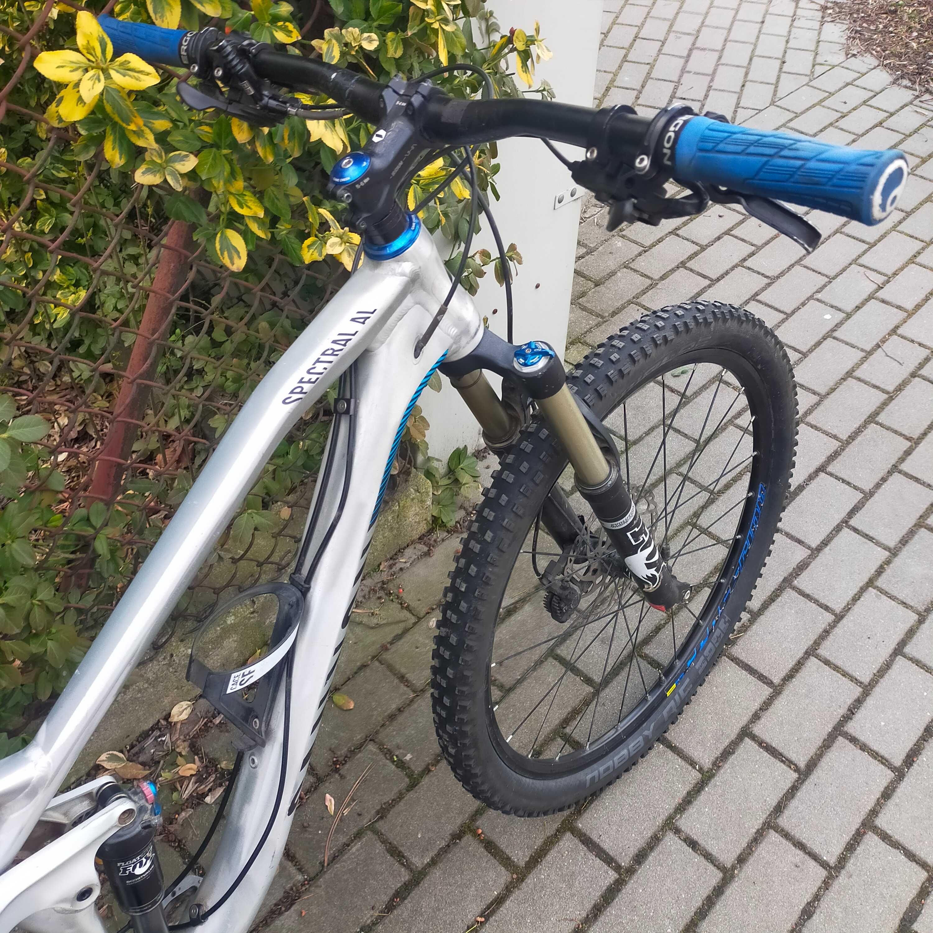 Canyon Spectral AL 6.0 M 27,5" Full MTB Enduro Trail Trek Marin FOX XC