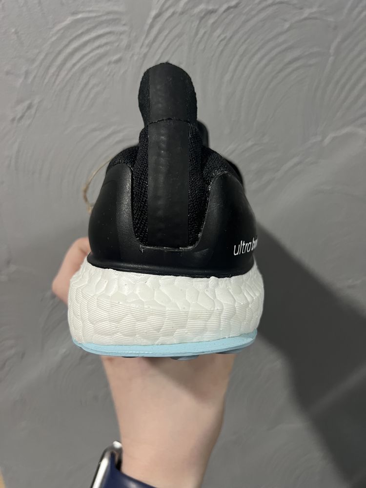 Оригінал! Кросівки Adidas Running Ultraboost (27.0)