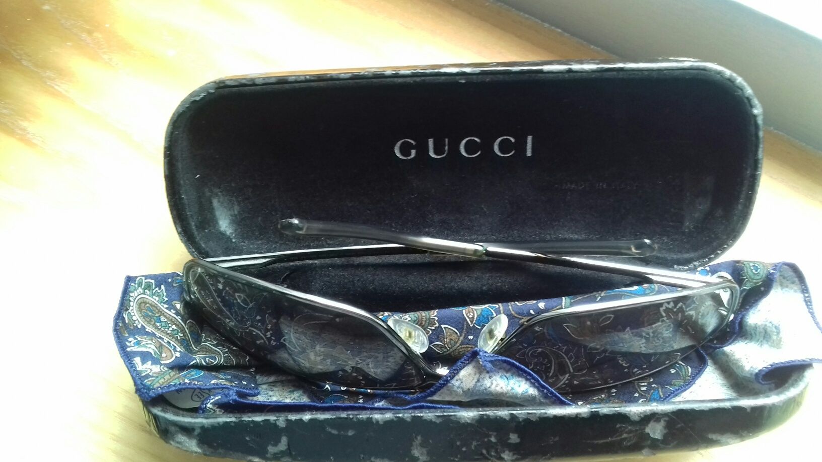 Gucci okulary przeciwsłoneczne model gg1826/s