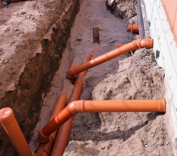 Koparki-uslugi. Odwodnienia. Oczyszczalnie