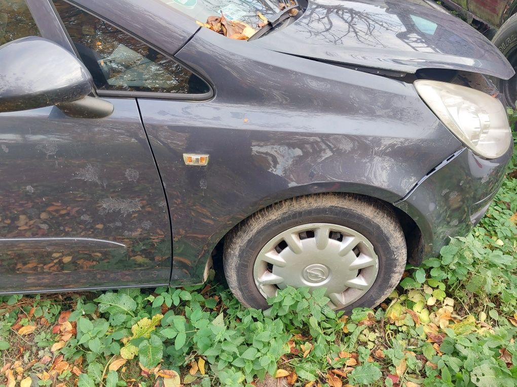 Opel corsa d 1.2 kolor z168 silnik skrzynia drzwi klapa zderzak tył