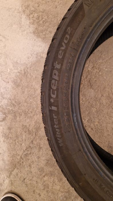 Hankook 225/45R18  91H  M+S