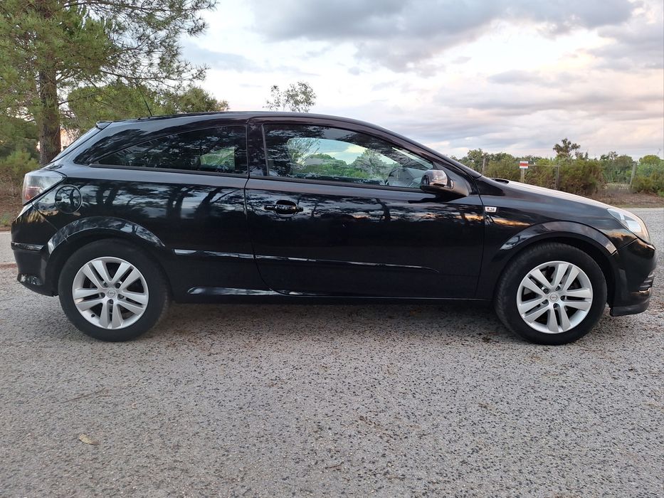 Opel Astra GTC 1.7 CDTI 125cv