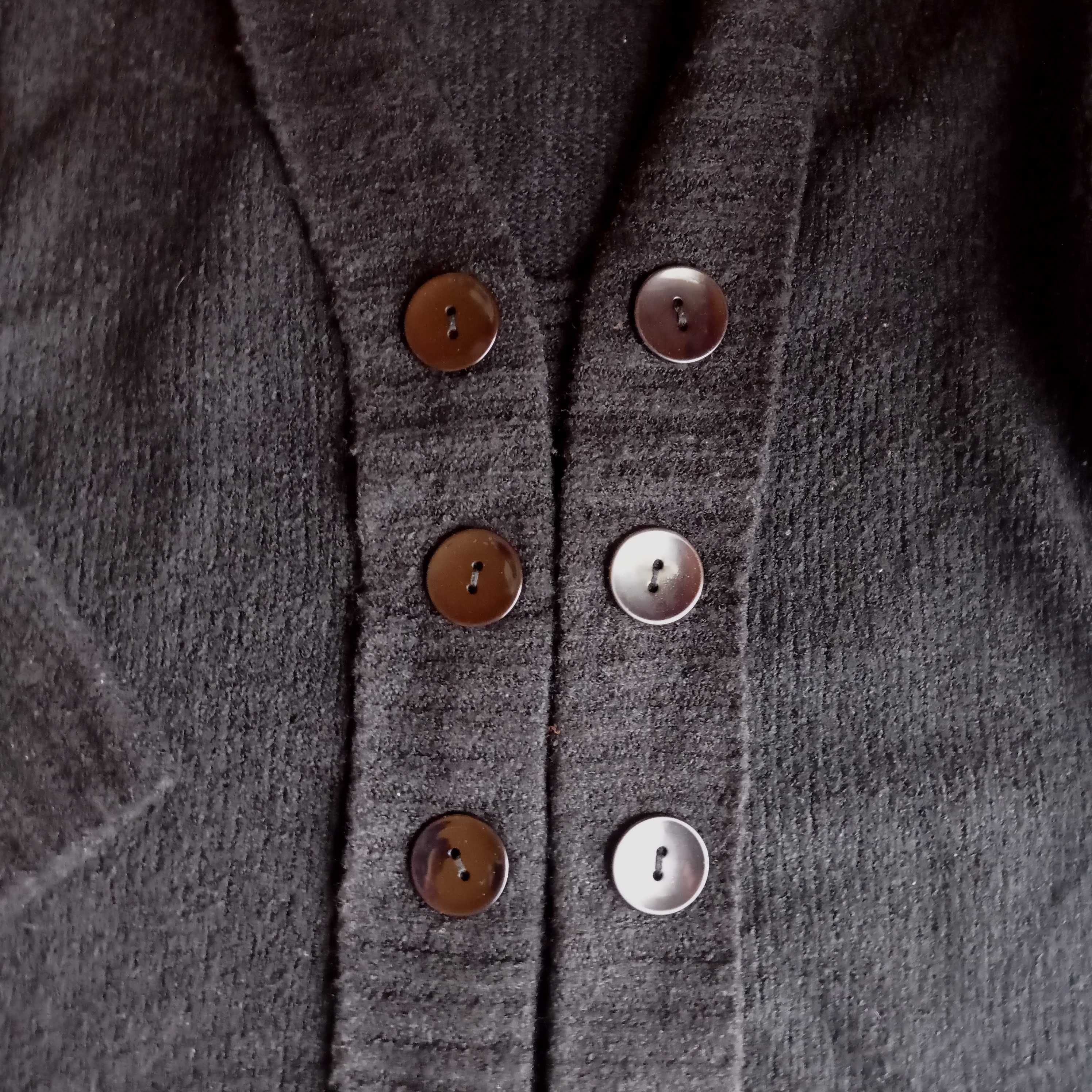 Moda&More Czarny Luźny Sweter oversize Zapinany Na Duże Guziki L/XL