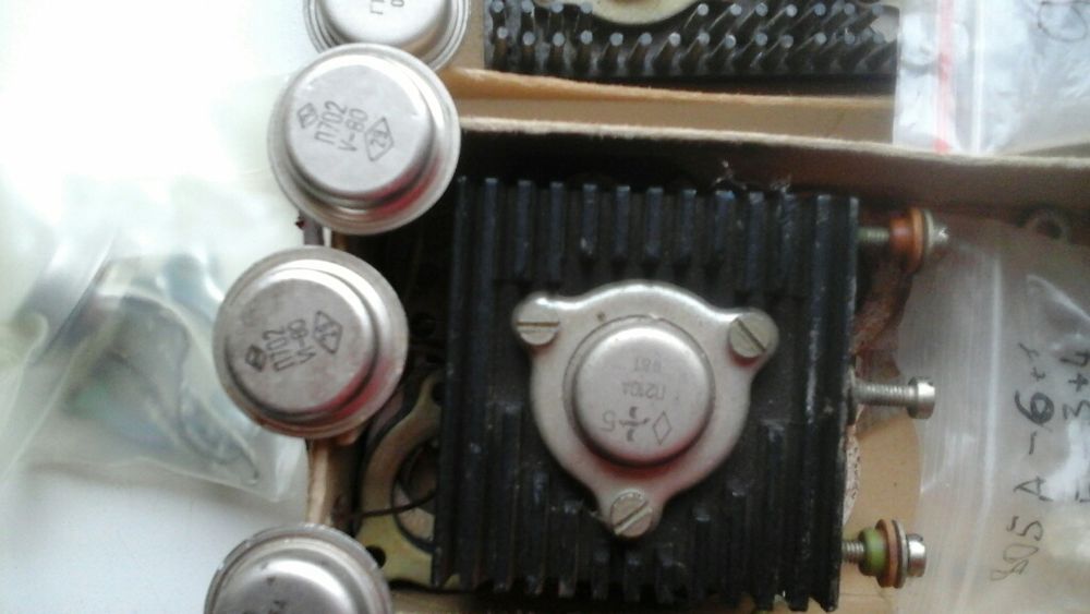 Транзистори 2т903 ; КП926А-опитний,кт805а; П-702, 1Т813А,  П-213-17.