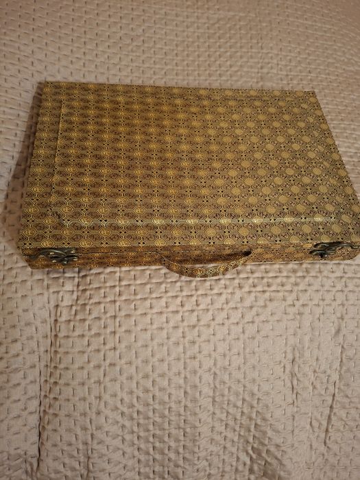 Ozdobne chińskie pudełko