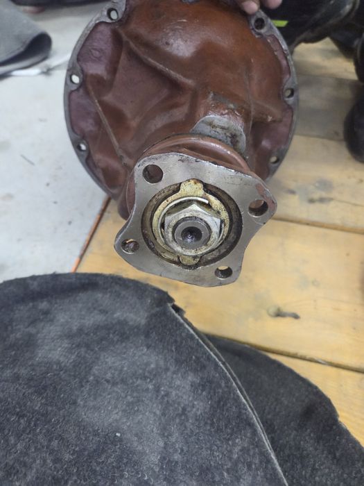 Mechanizm różnicowy  Most  atak aro muscel uaz gaz