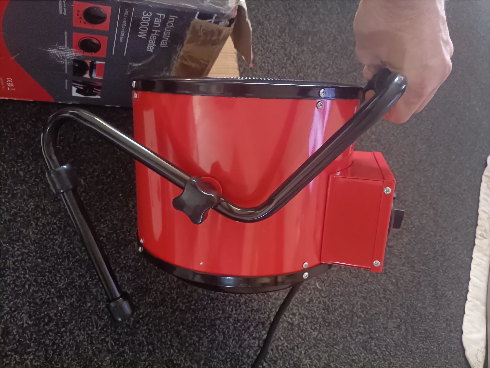 Nagrzewnica 3000W dmuchawa z wiatrakiem 230V. Termostat, Potencjometr