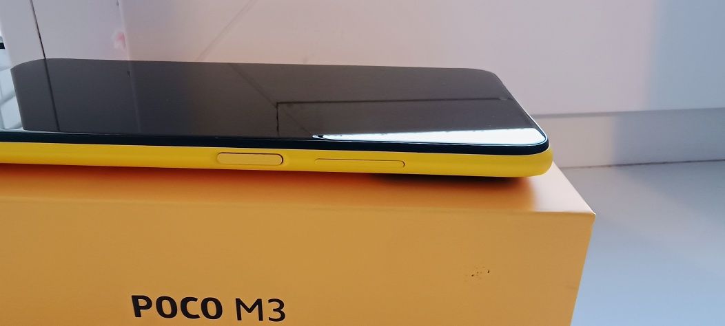 Продам POCO M3 4+1 GB/64GB.