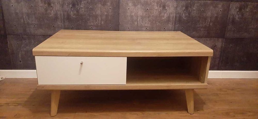 Ława / Stolik kawowy w stylu skandynawskim
