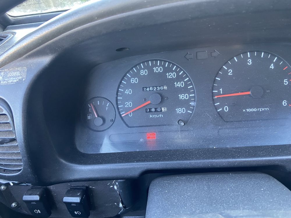 Hyundai H100 2.5 vendida do estado em que se encontra parada a 2 anos
