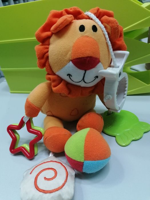 Boneco musical oferta do leão