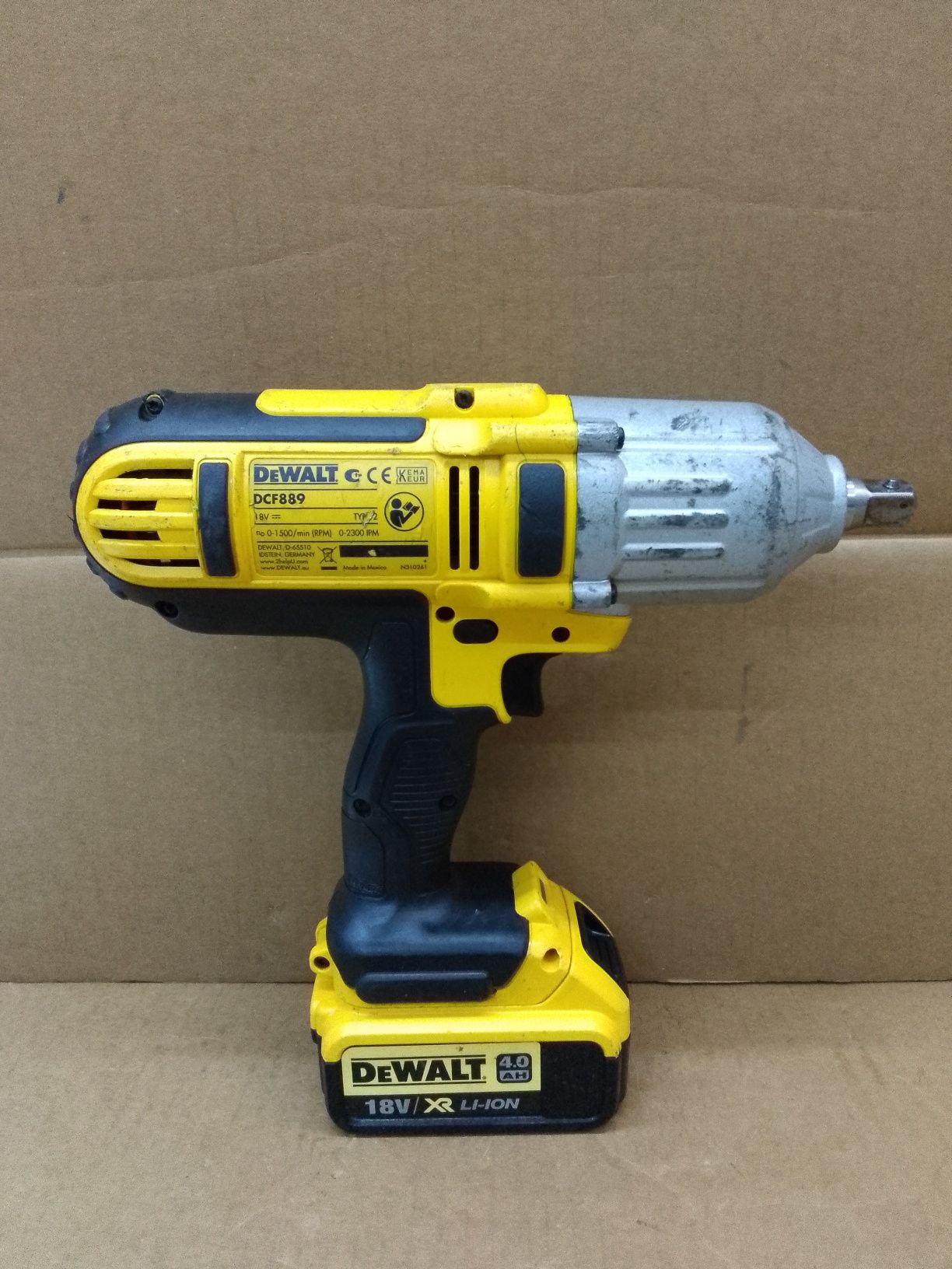 DeWalt DCF889 Akumulatorowy Klucz Udarowy 1/2" 540Nm 18V 4.0Ah