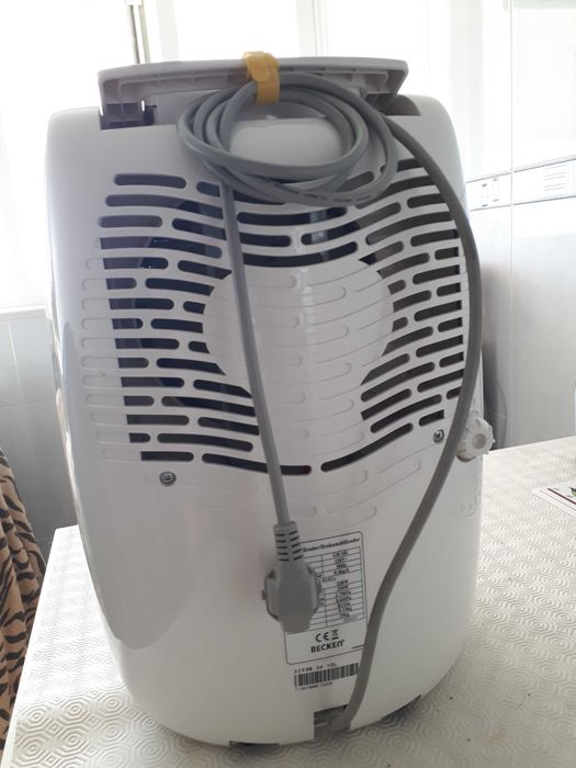 Desumidificador de ar Becken modelo GR 10L (para reparação ou peças)
