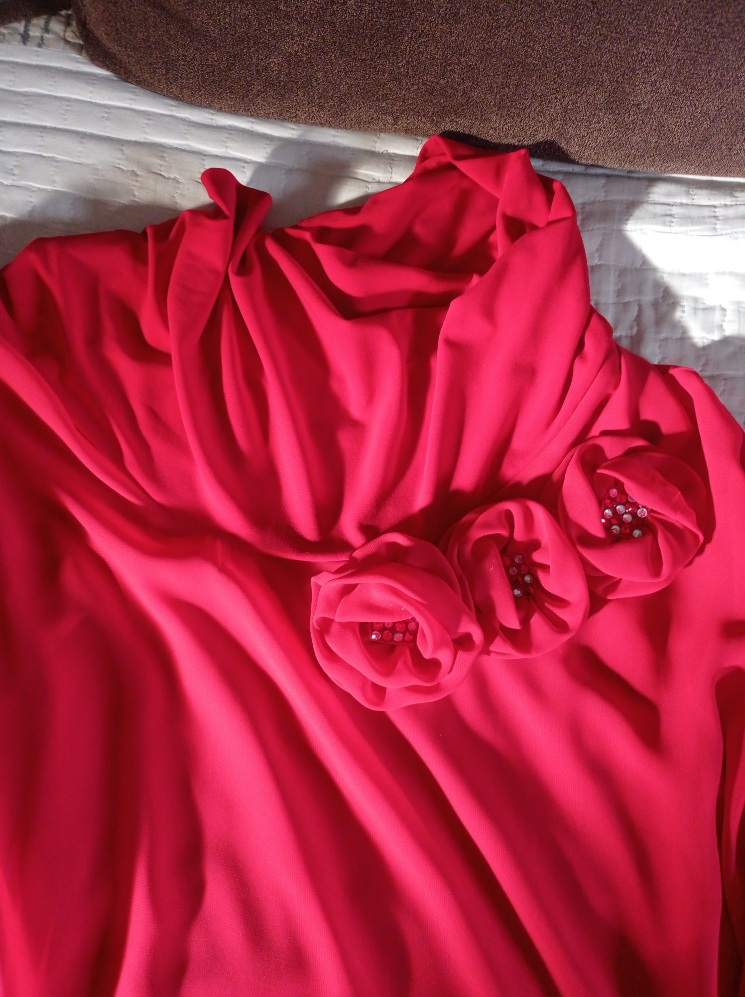 Sukienka czerwona XXL w bardzo dobrym stanie na imprezę